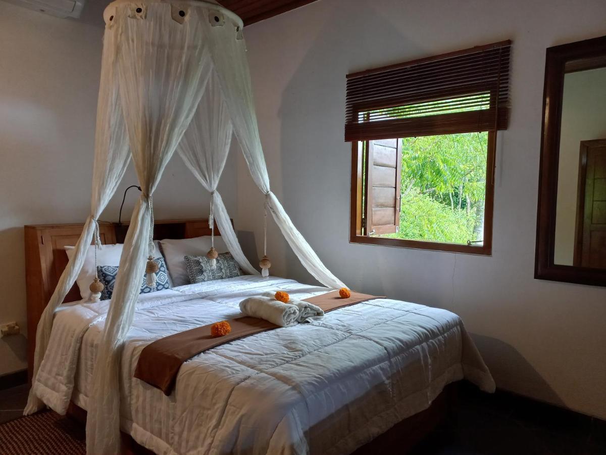 Frangipani Inn & Restaurant Seraya المظهر الخارجي الصورة
