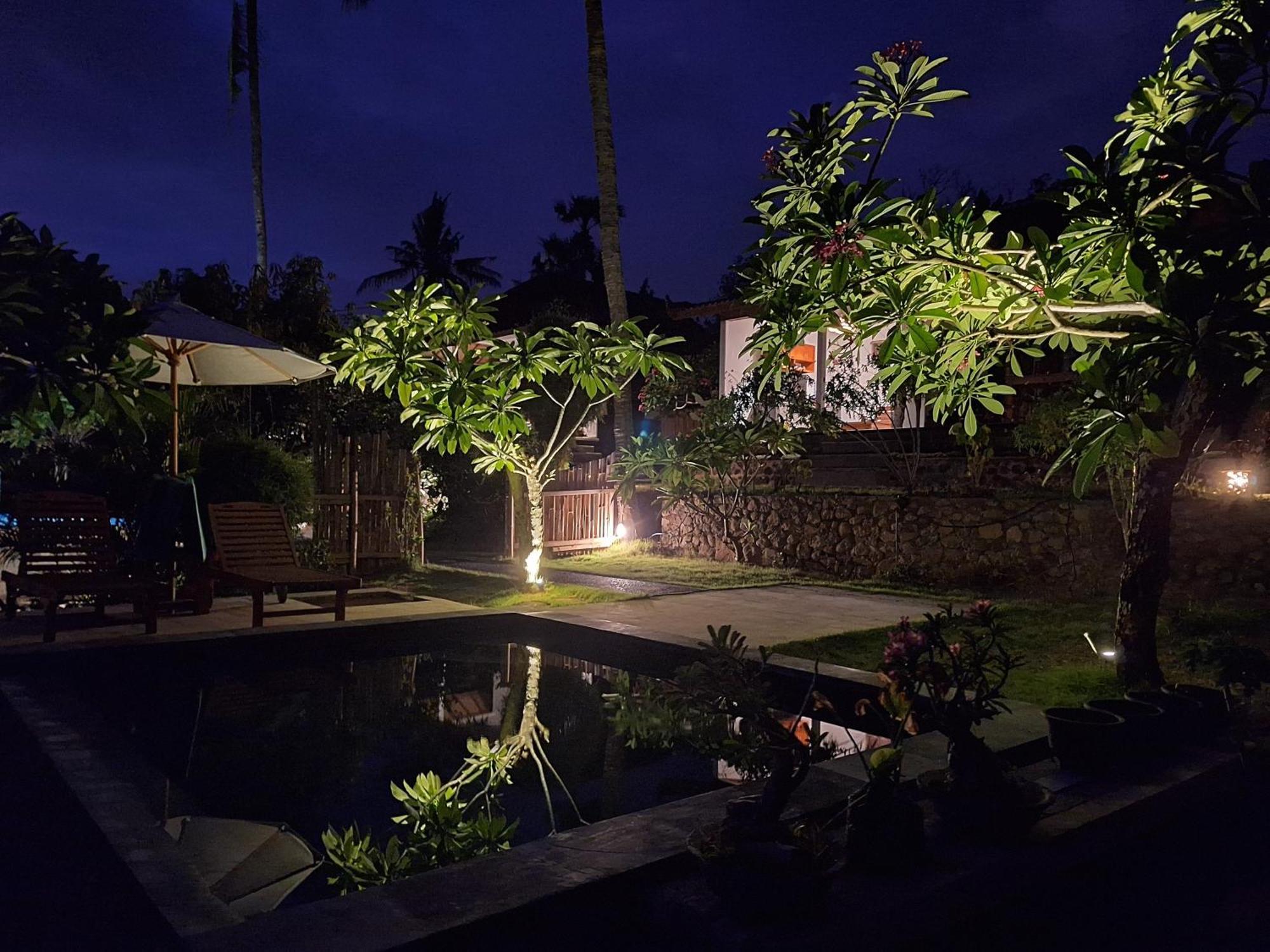 Frangipani Inn & Restaurant Seraya المظهر الخارجي الصورة