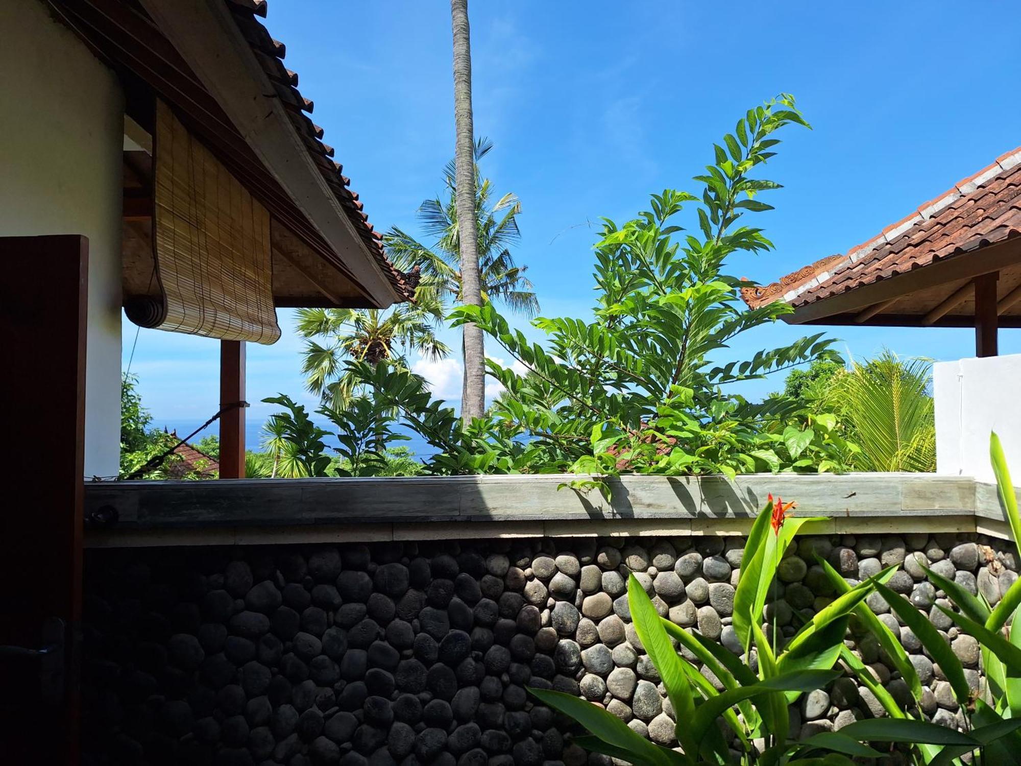 Frangipani Inn & Restaurant Seraya المظهر الخارجي الصورة