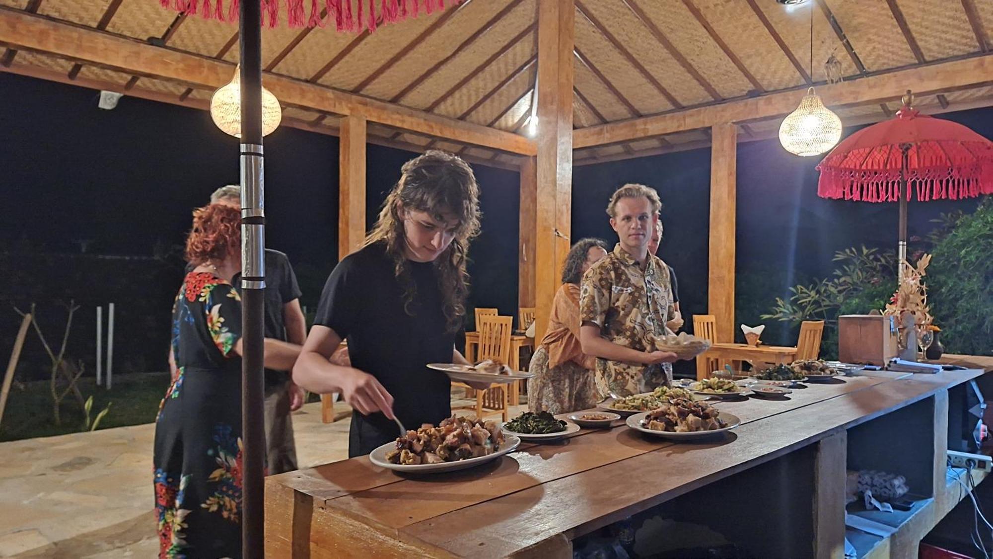 Frangipani Inn & Restaurant Seraya المظهر الخارجي الصورة